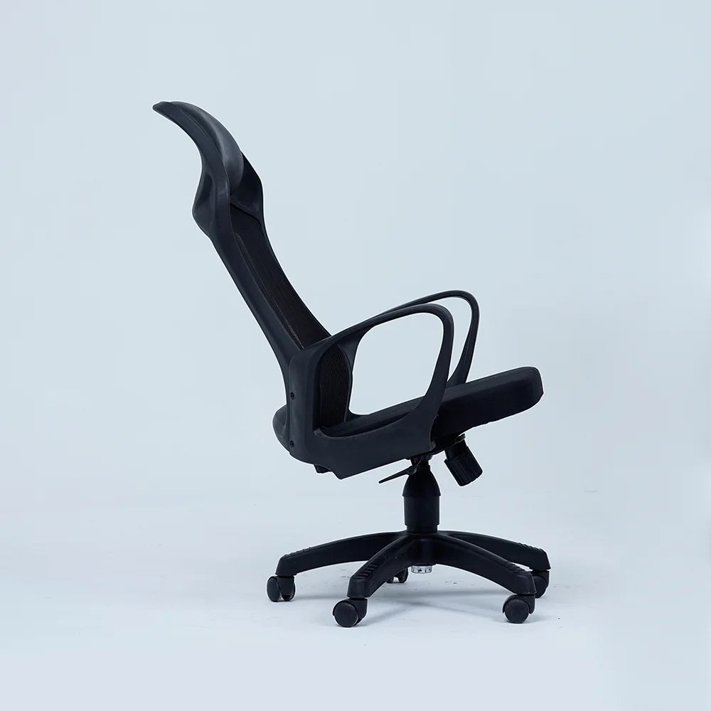 Bolt Staff Chair