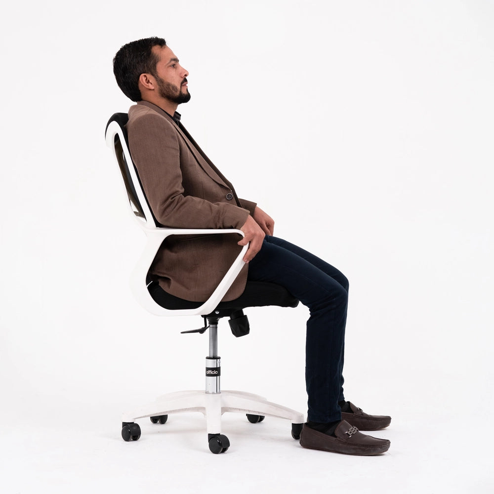 Nexus Staff Chair