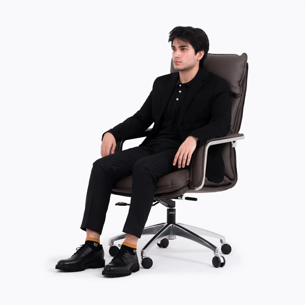 Calvin Executive Chair