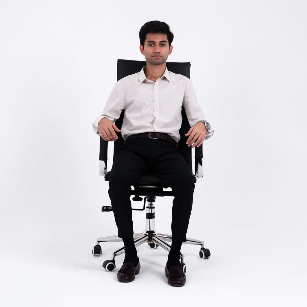Lean Chair