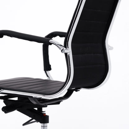 Lean Chair